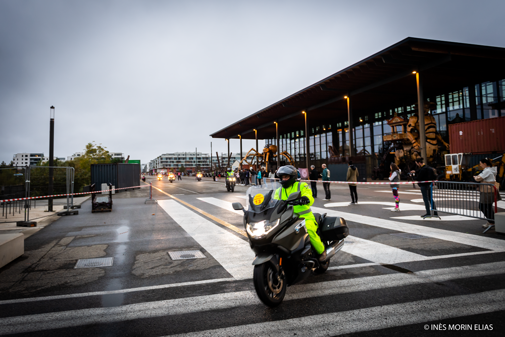 Motard SOMOS en intervention lors du Marathon de Toulouse 2024