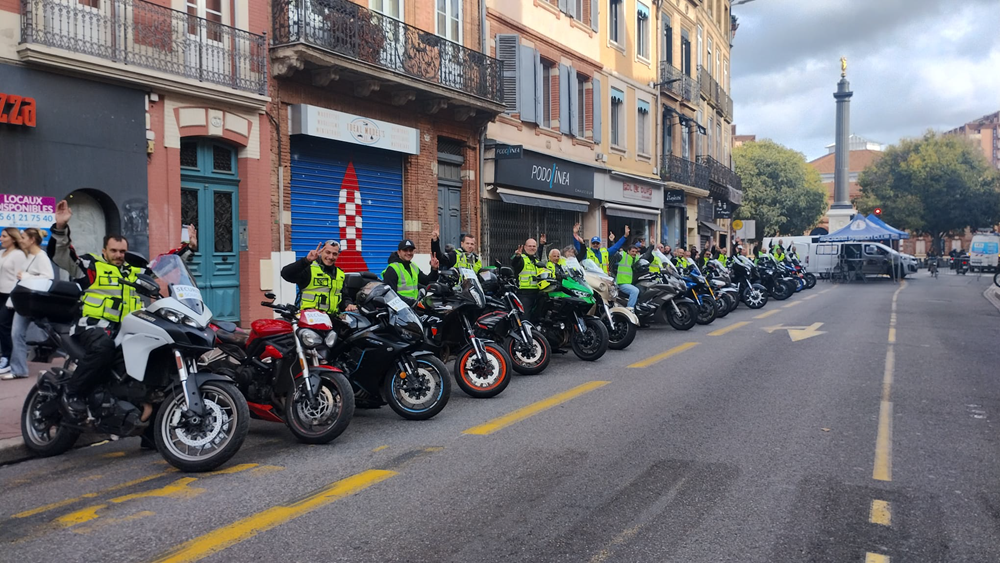 Dispositif de motards en attente d'intervention